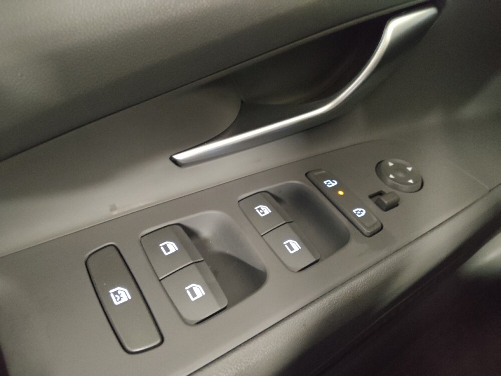 2025 Hyundai Elantra in Augusta, GA 30907 - 18123966 27