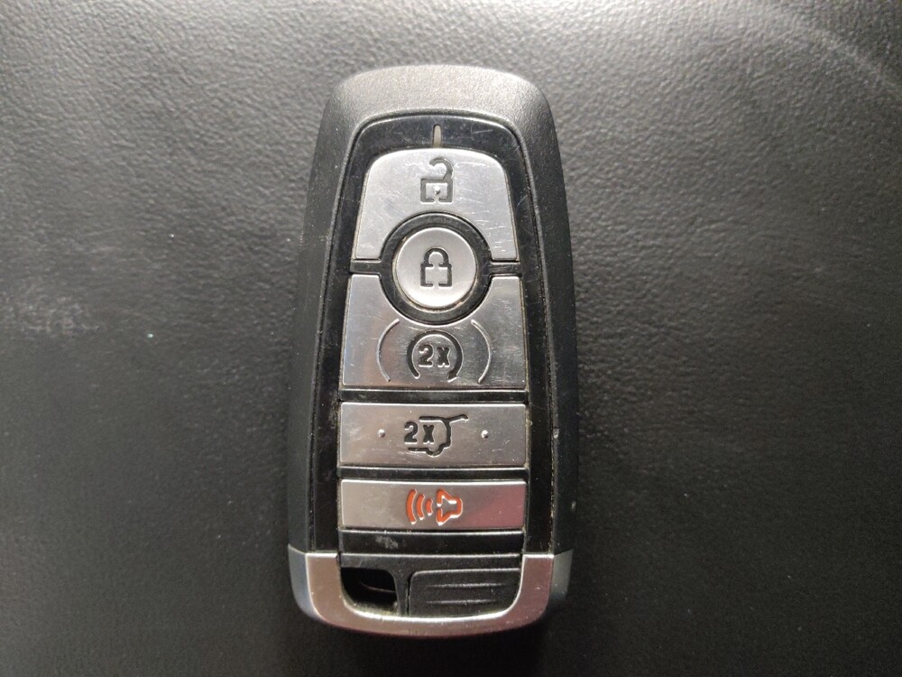 2021 Ford Explorer in Houston, TX 77074 - 18123985 32