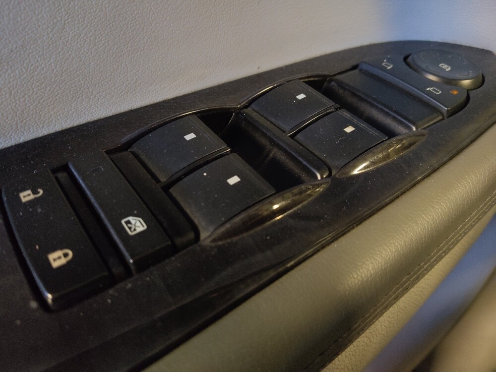 2015 Buick Enclave in Houston, TX 77074 - 18123998 27