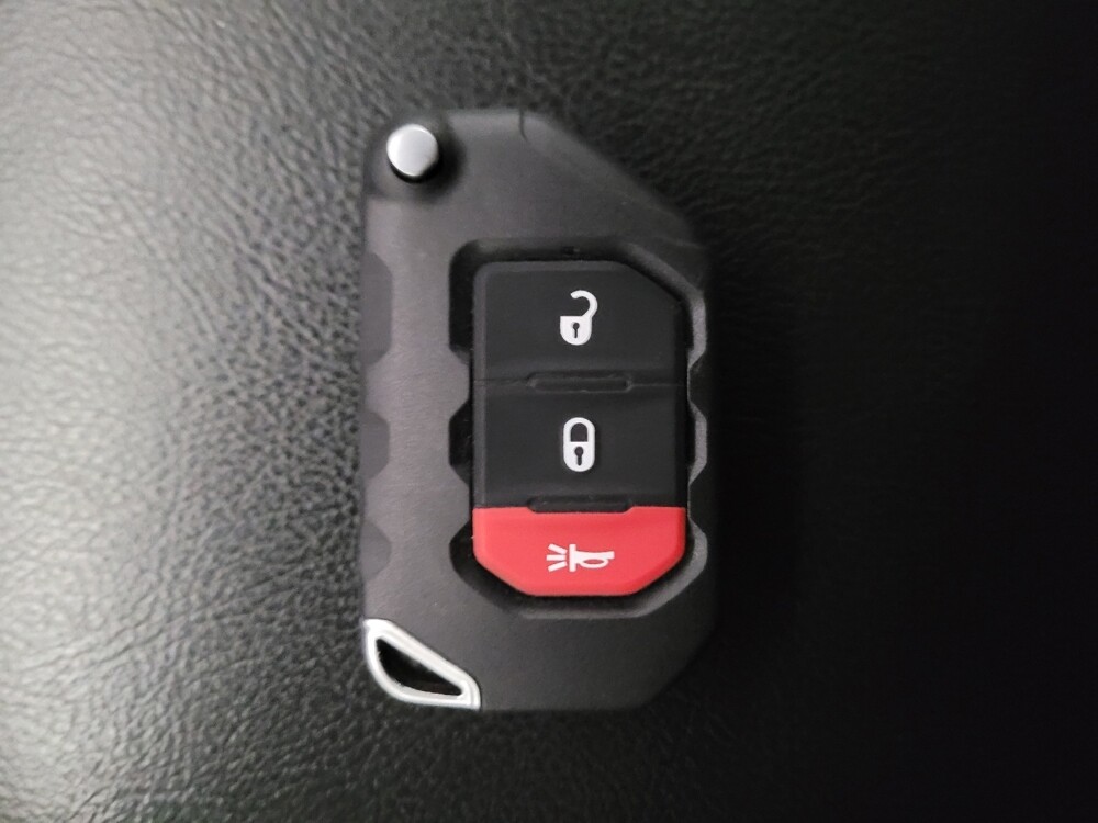 2018 Jeep Wrangler in Downey, CA 90241 - 18124004 32