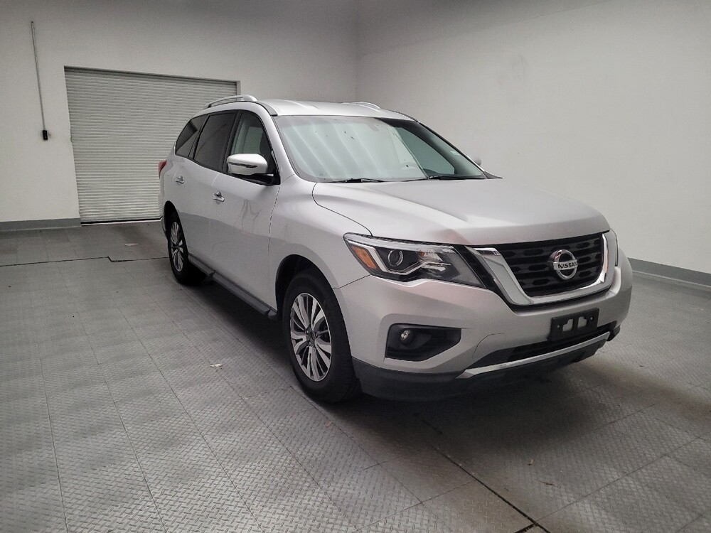 2019 Nissan Pathfinder in Downey, CA 90241 - 18124008 13