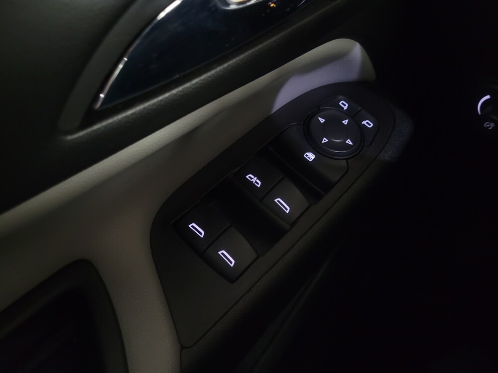 2020 Chevrolet Equinox in Birmingham, AL 35215 - 18124012 27