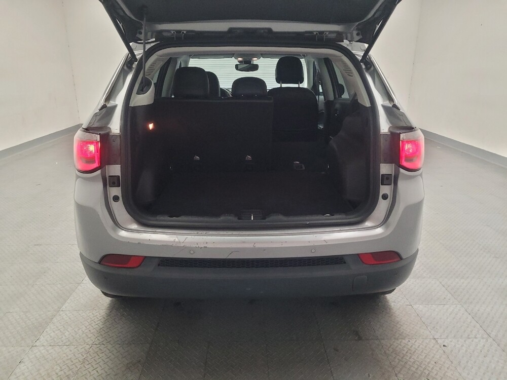 2018 Jeep Compass in Downey, CA 90241 - 18124016 29