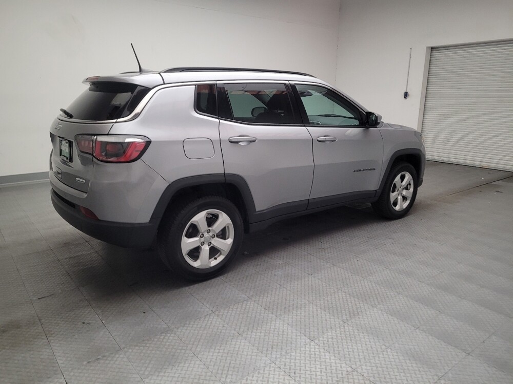 2018 Jeep Compass in Downey, CA 90241 - 18124016 10