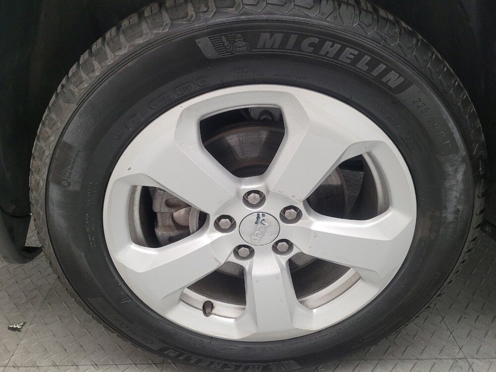 2018 Jeep Compass in Downey, CA 90241 - 18124016 31