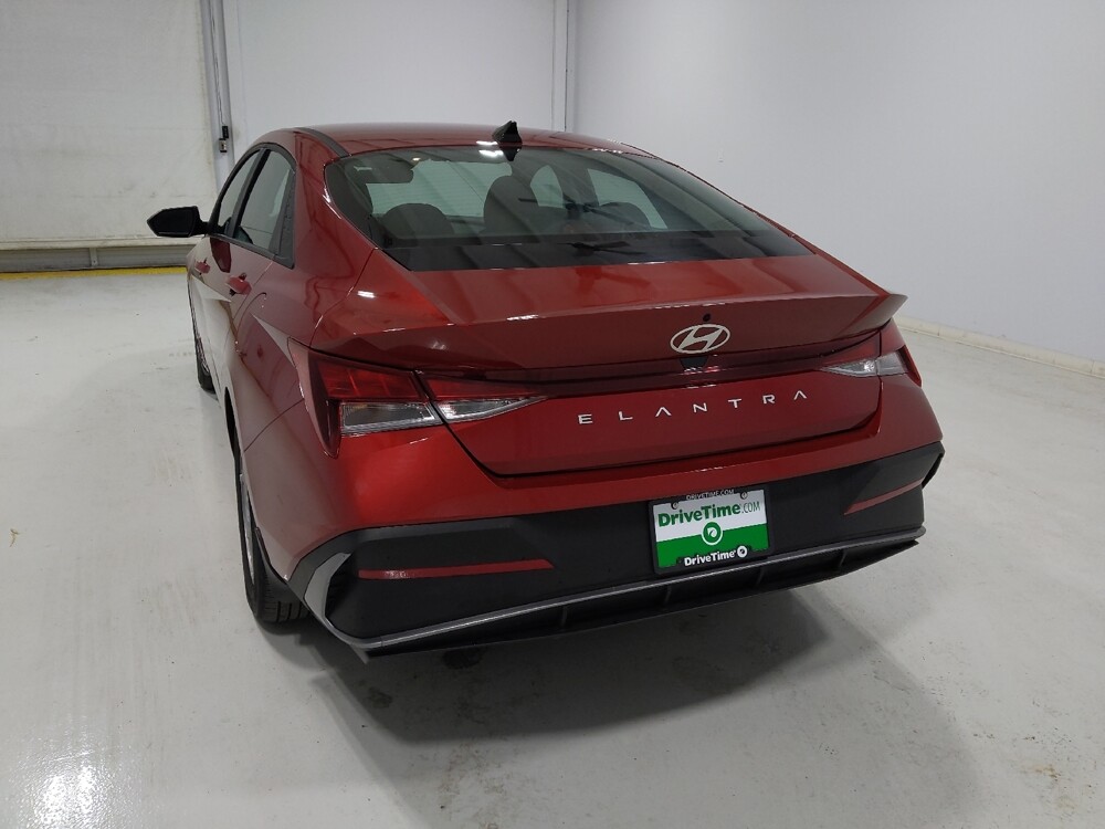 2025 Hyundai Elantra in Columbus, OH 43231 - 18124027 6
