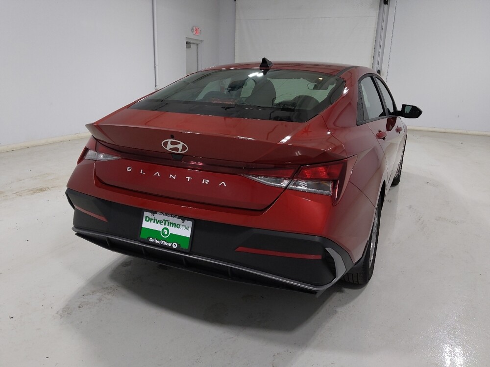 2025 Hyundai Elantra in Columbus, OH 43231 - 18124027 7