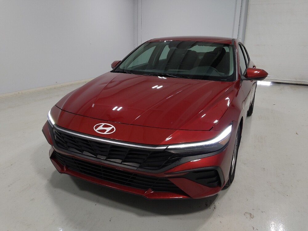 2025 Hyundai Elantra in Columbus, OH 43231 - 18124027 15