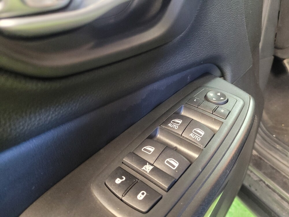 2020 Jeep Cherokee in Lakeland, FL 33815 - 18124037 27