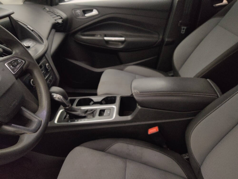 2019 Ford Escape in Lakeland, FL 33815 - 18124041 17