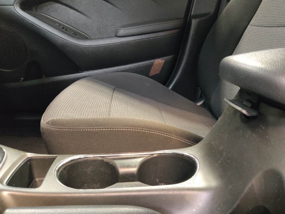 2018 Kia Forte in Tampa, FL 33619 - 18124043 26