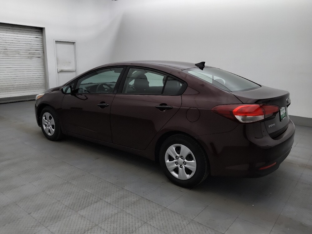 2018 Kia Forte in Tampa, FL 33619 - 18124043 3