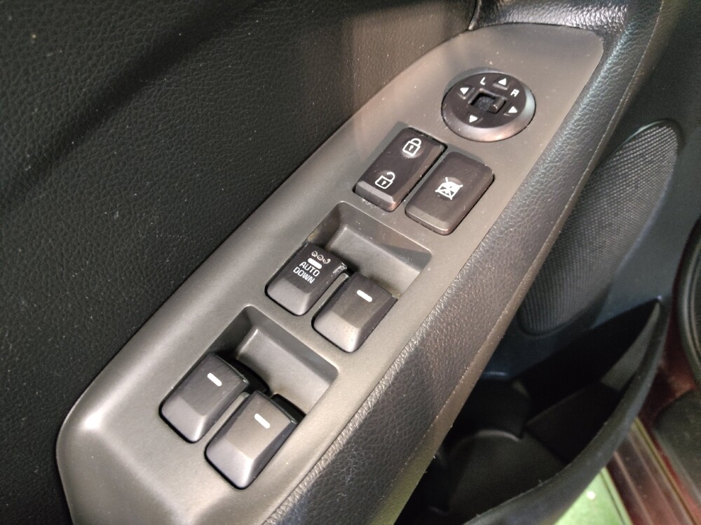 2018 Kia Forte in Tampa, FL 33619 - 18124043 27