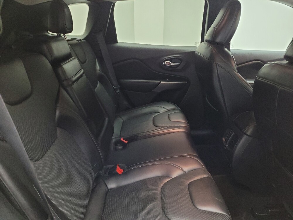 2019 Jeep Cherokee in Eastpointe, MI 48021 - 18124048 19