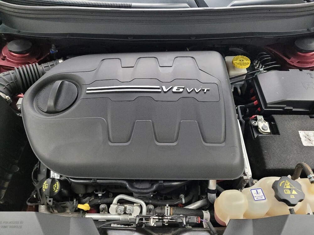 2019 Jeep Cherokee in Eastpointe, MI 48021 - 18124048 30