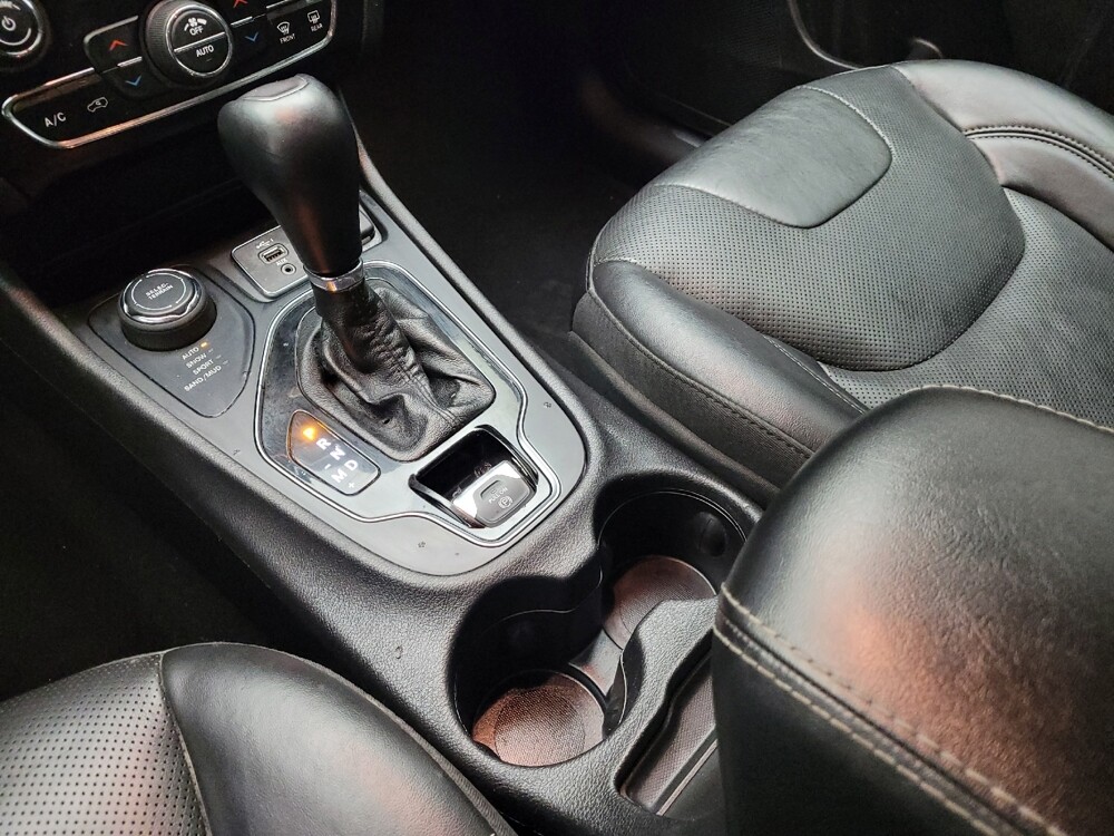 2019 Jeep Cherokee in Eastpointe, MI 48021 - 18124048 26