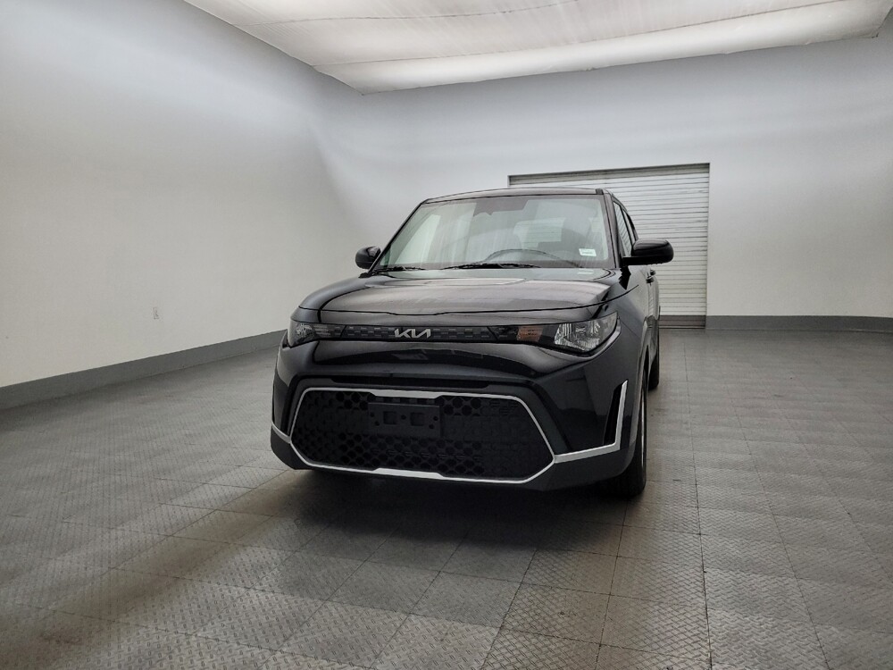 2025 Kia Soul in Glendale, AZ 85301 - 18124051 15