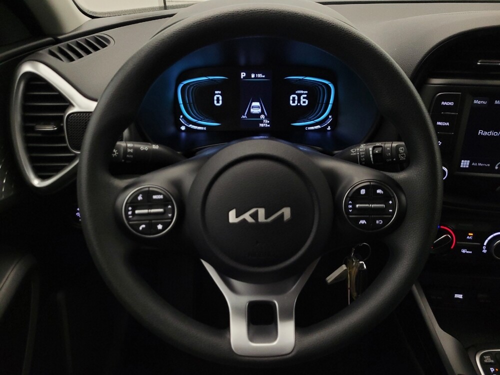 2025 Kia Soul in Glendale, AZ 85301 - 18124051 22