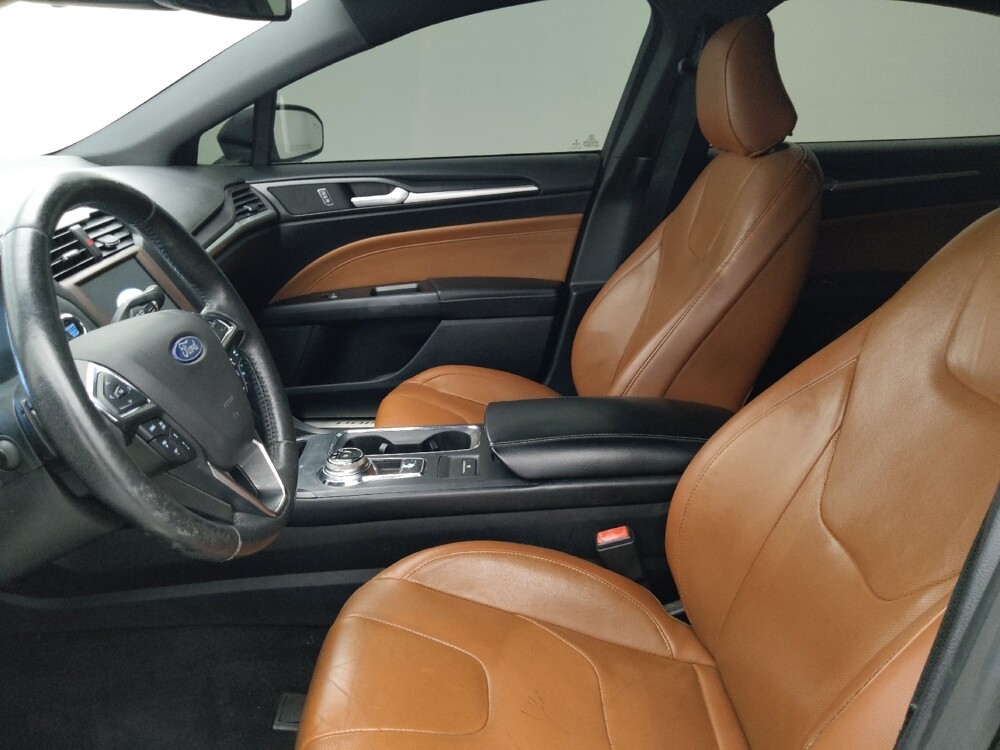 2020 Ford Fusion in Lakeland, FL 33815 - 18124053 17