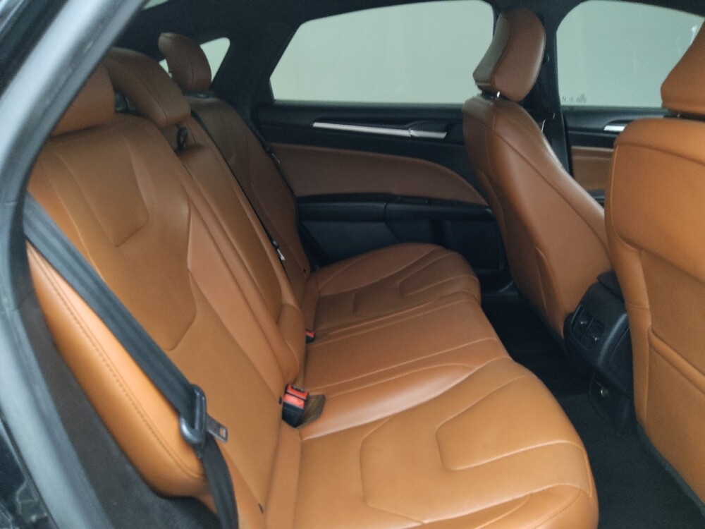 2020 Ford Fusion in Lakeland, FL 33815 - 18124053 19