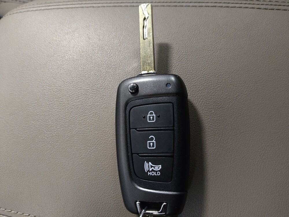 2020 Hyundai Santa Fe in Morrow, GA 30260 - 18124055 32