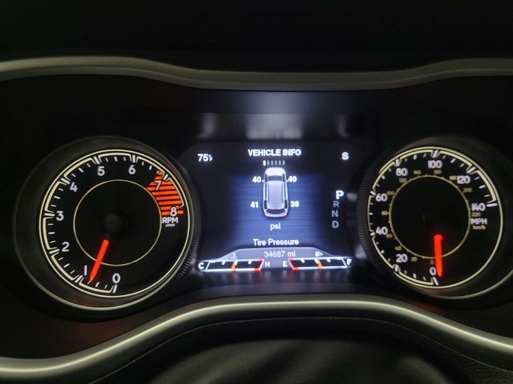 2016 Jeep Cherokee in Huntsville, AL 35816 - 18124059 23