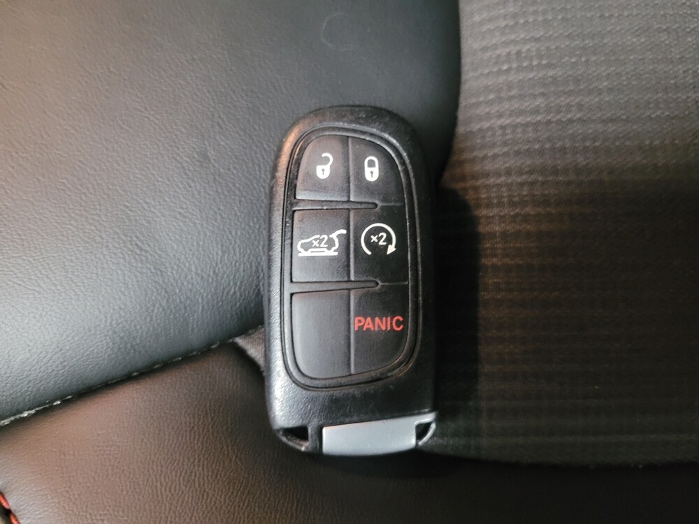 2016 Jeep Cherokee in Huntsville, AL 35816 - 18124059 32