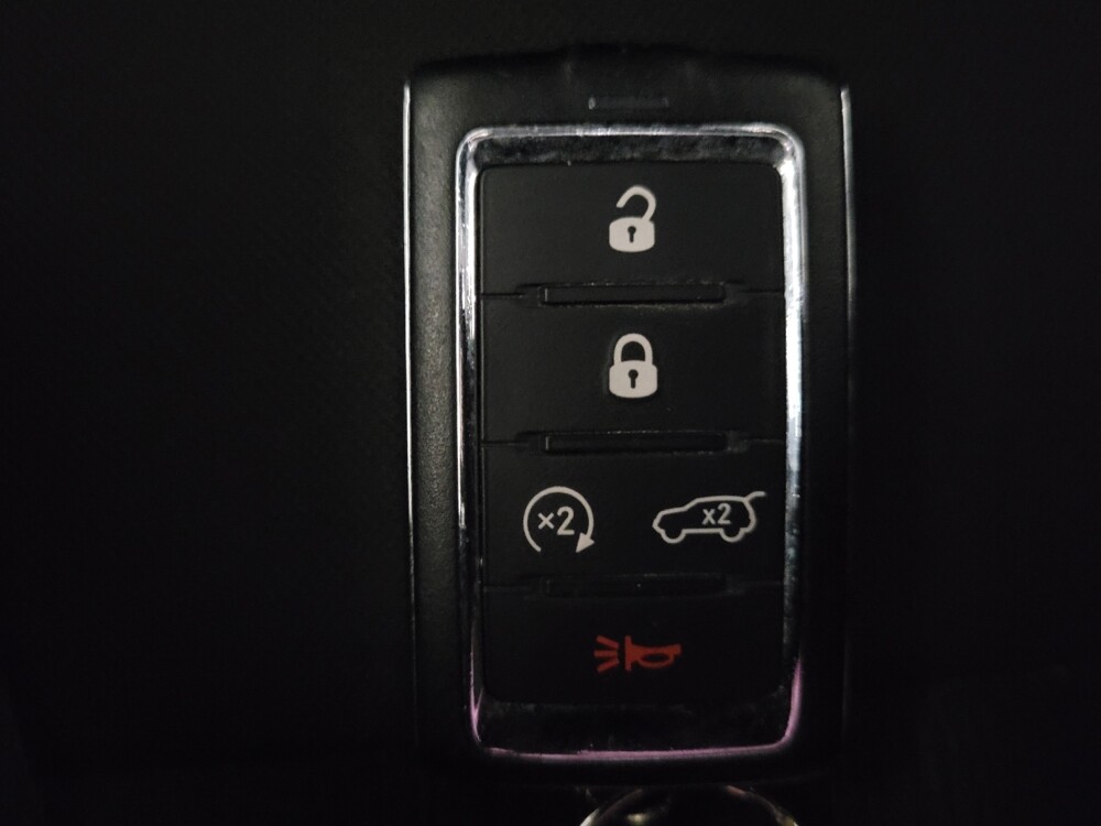 2023 Jeep Grand Cherokee in Pittsburgh, PA 15236 - 18124063 32