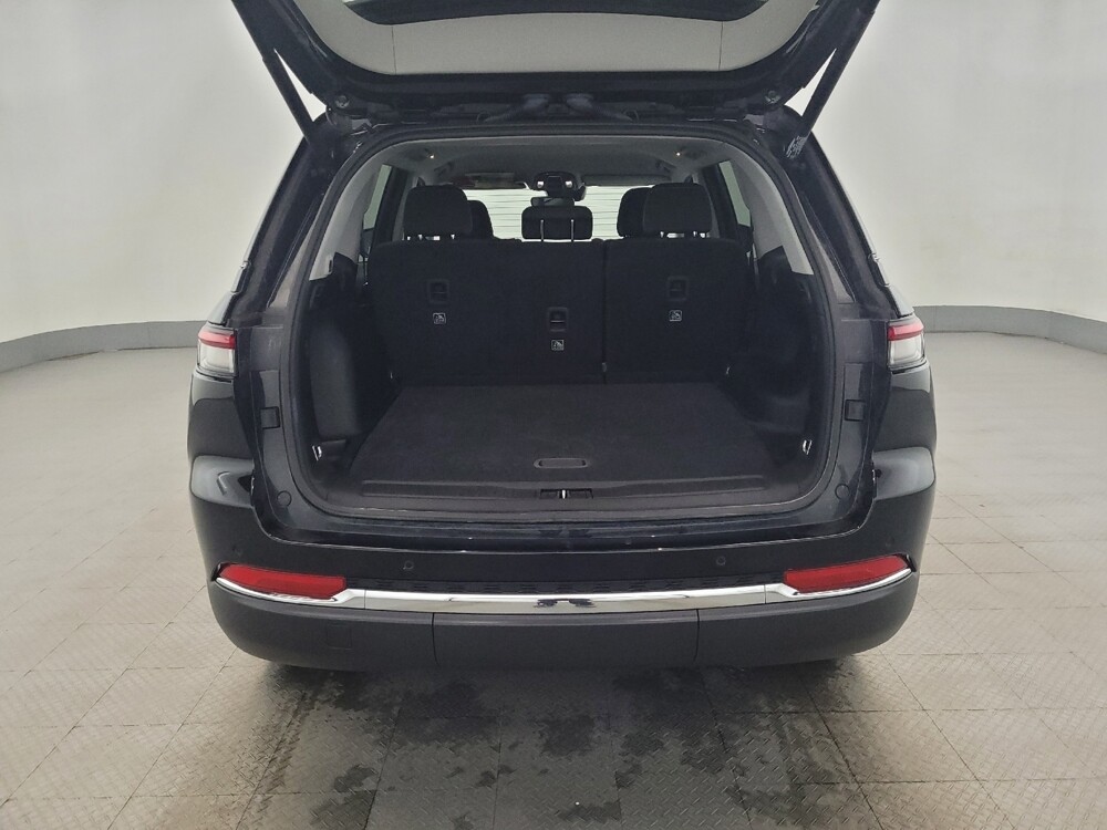 2023 Jeep Grand Cherokee in Pittsburgh, PA 15236 - 18124063 29