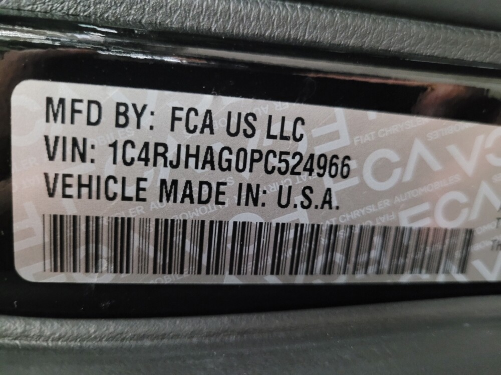 2023 Jeep Grand Cherokee in Pittsburgh, PA 15236 - 18124063 33