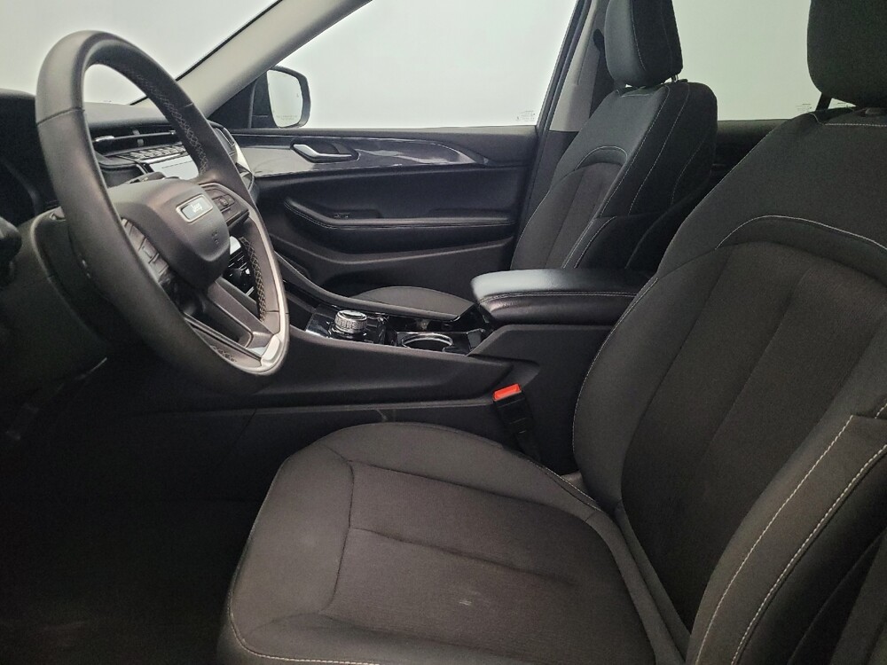 2023 Jeep Grand Cherokee in Pittsburgh, PA 15236 - 18124063 17