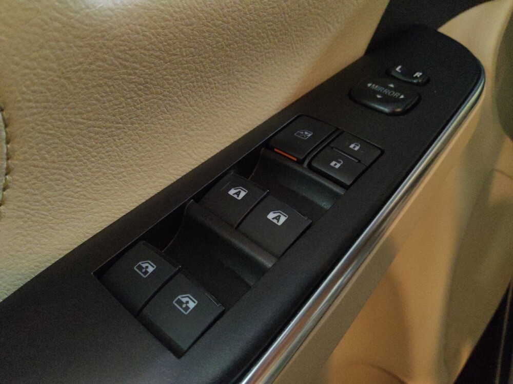 2017 Toyota Camry in Morrow, GA 30260 - 18124066 27