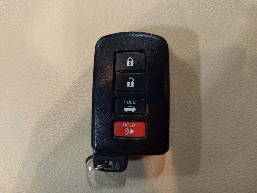 2017 Toyota Camry in Morrow, GA 30260 - 18124066 32