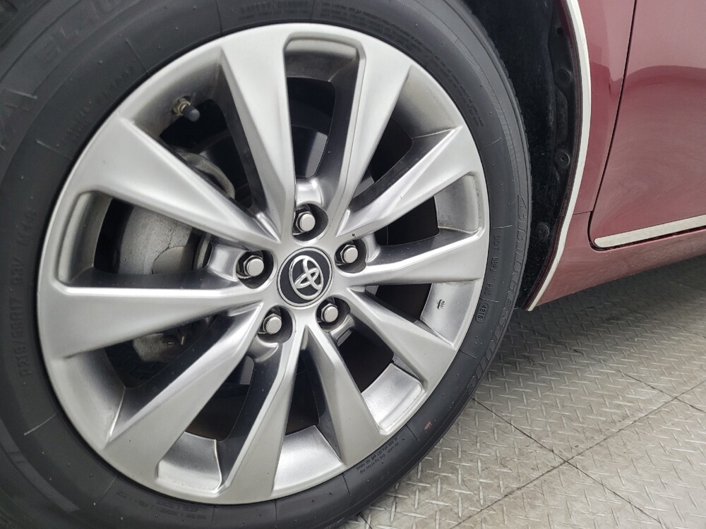 2017 Toyota Camry in Morrow, GA 30260 - 18124066 31