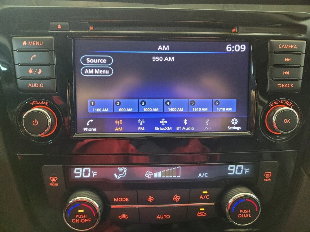 2018 Nissan Rogue in Lexington, KY 40509 - 18124070 25