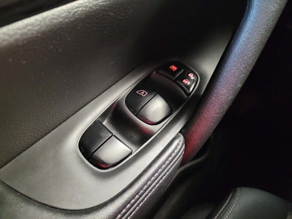 2018 Nissan Rogue in Lexington, KY 40509 - 18124070 27