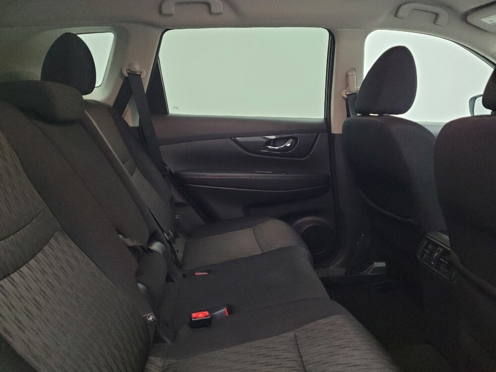 2018 Nissan Rogue in Lexington, KY 40509 - 18124070 19