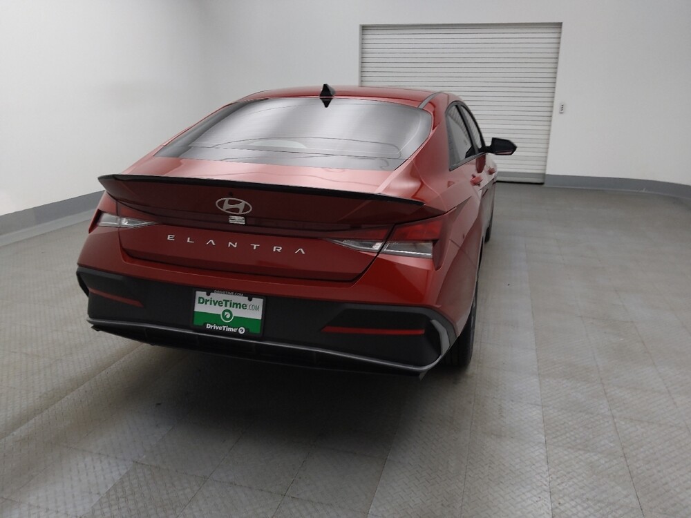 2025 Hyundai Elantra in Albuquerque, NM 87113 - 18124075 7