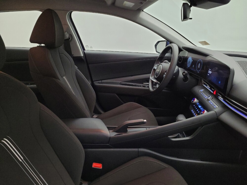 2024 Hyundai Elantra in Miamisburg, OH 45342 - 18124076 21