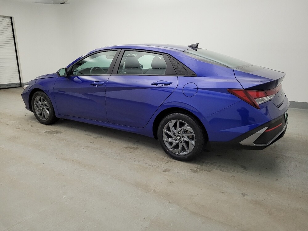 2024 Hyundai Elantra in Miamisburg, OH 45342 - 18124076 3