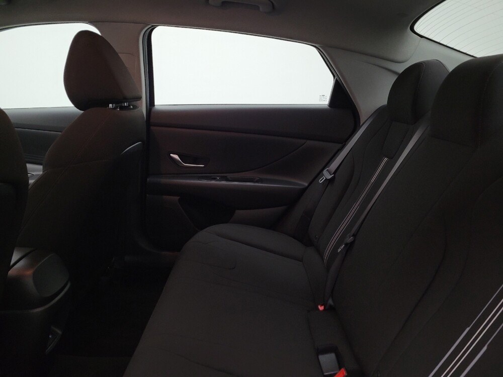 2024 Hyundai Elantra in Miamisburg, OH 45342 - 18124076 18