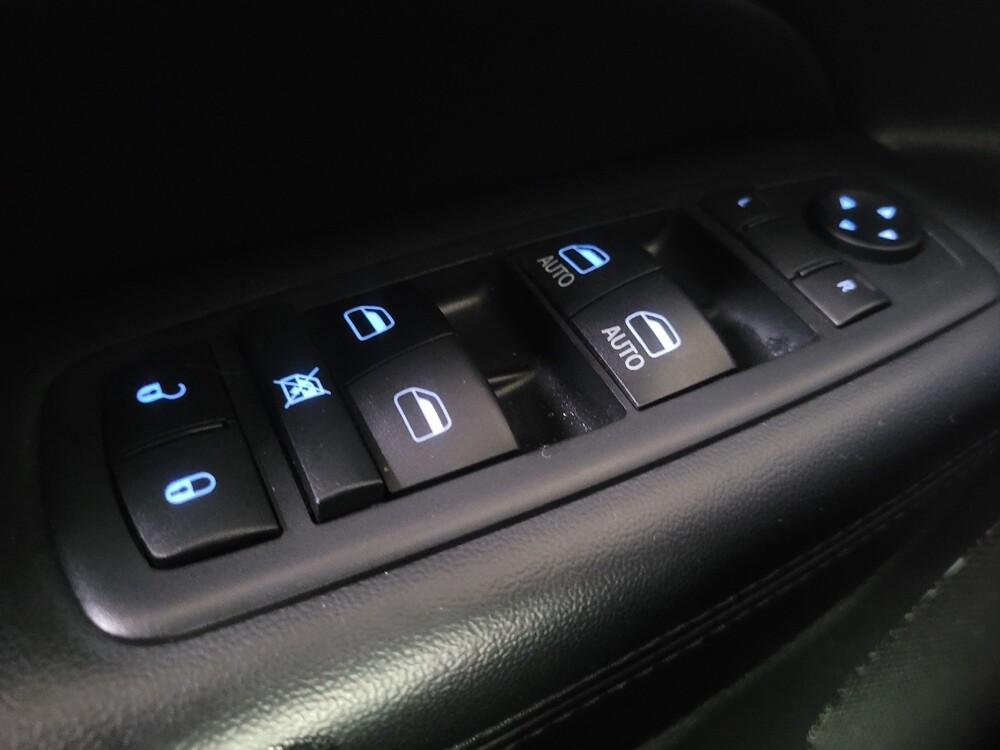 2019 Jeep Cherokee in Pelham, AL 35124 - 18124077 27