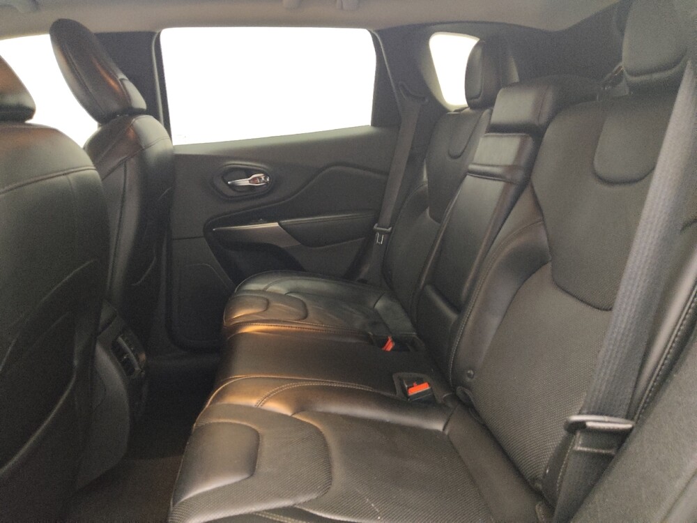 2019 Jeep Cherokee in Pelham, AL 35124 - 18124077 18