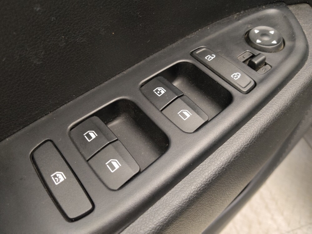 2025 Hyundai Venue in Albuquerque, NM 87113 - 18124078 27