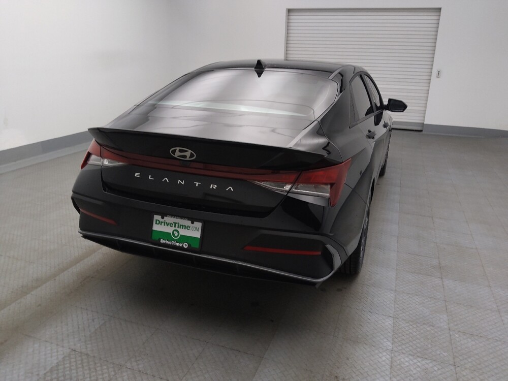 2025 Hyundai Elantra in Albuquerque, NM 87113 - 18124080 7