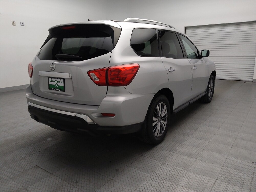 2018 Nissan Pathfinder in Fort Worth, TX 76116 - 18124083 9