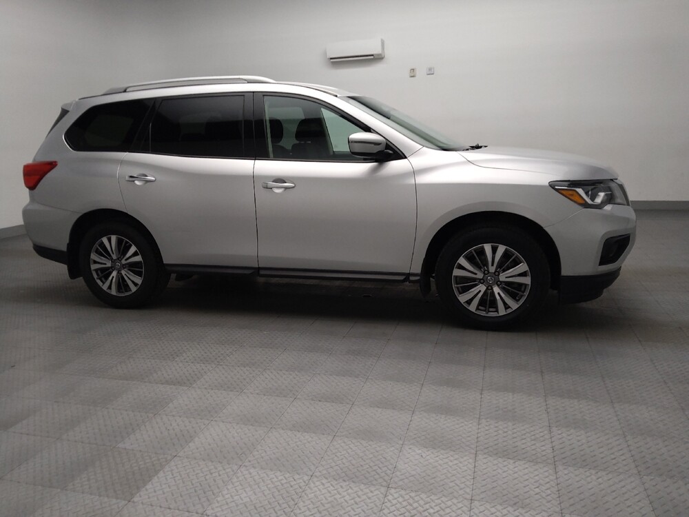 2018 Nissan Pathfinder in Fort Worth, TX 76116 - 18124083 11