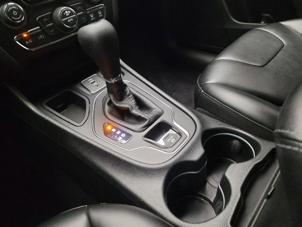 2019 Jeep Cherokee in Sacramento, CA 95821 - 18124087 26