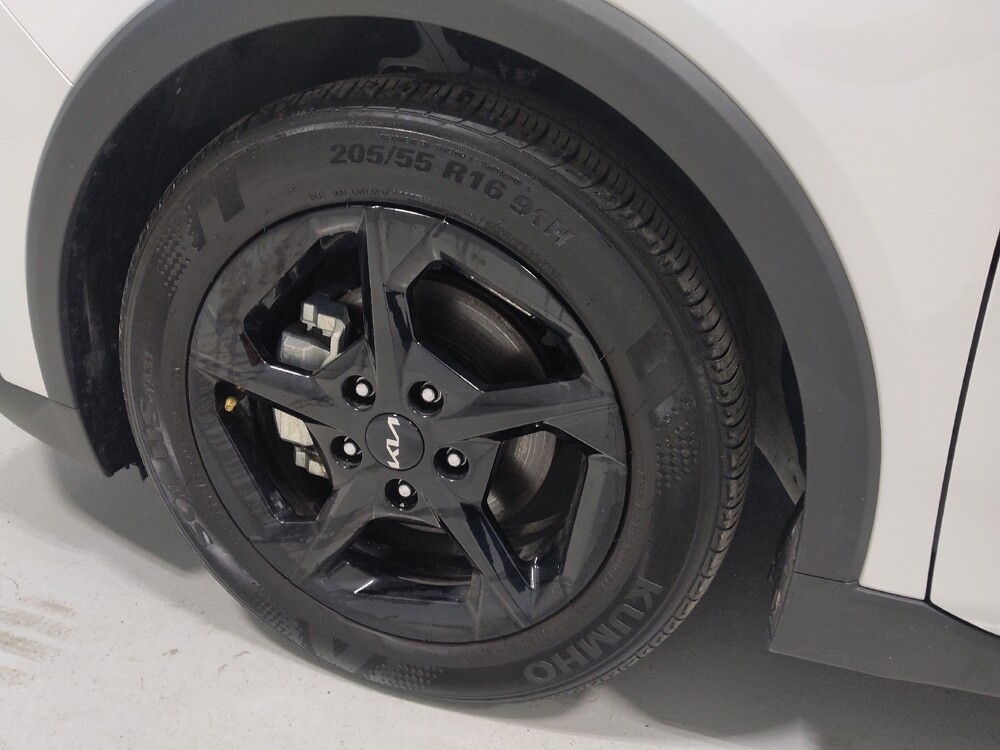 2025 Kia K4 in Columbus, OH 43231 - 18124088 31