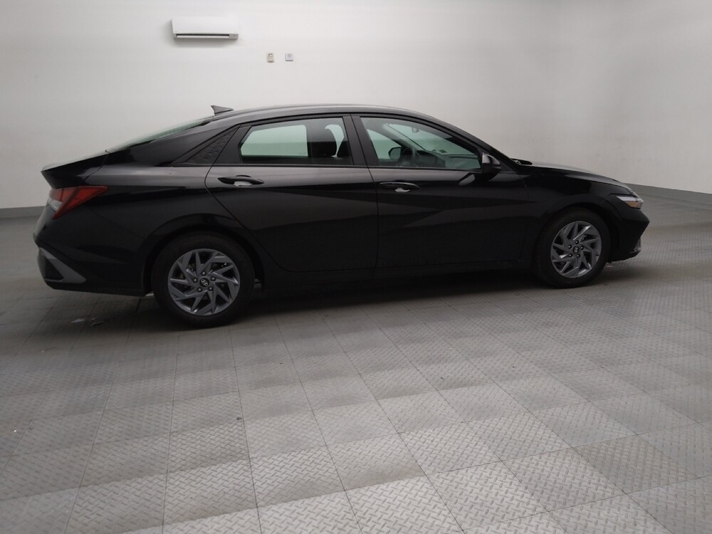 2024 Hyundai Elantra in Fort Worth, TX 76116 - 18124093 10